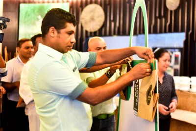 ހޮޓެލް ޖެންއިން ޕްލާސްޓިކް ކޮތަޅު ބޭނުންކުރުން ހުއްޓާލައިފި