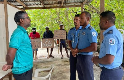 ހުޅިދޫ ހަވާލުނުކޮށްގެން ރަށުން ނުފައިބާ އިހްތިޖާޖުގައި
