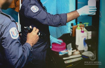 ނޭޕާލުގެ ޒުވާނަކު ގިނަ އަދަދެއްގެ ޑްރަގާ އެކު މާލޭން ހައްޔަރުކޮށްފި