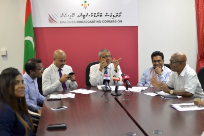 ރީބްރޯޑްކާސްޓަރަކު ޖޫރިމަނާކުރަން ނިންމި ނިންމުން ބާތިލުކުރަން ހުށަހަޅަނީ