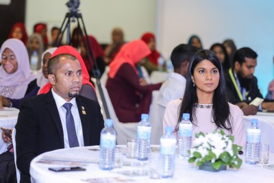 ހާއްސަ އެހީއަށް ބޭނުންވާ ކުދިންނަށް ކިޔަވައިދިނުމަށް ޓީޗަރުން ތަމްރީންކުރުމަށް އެވިޑުން މުޅިން އާ ކޯހެއް!