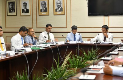 ބިލް ނުދެއްކިޔަސް، ފެނާއި ކަރަންޓްގެ ޚިދުމަތް ނުކަނޑަން ކޮމެޓީން ހުށަހަޅައިފި