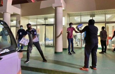 ދަތިހާލުގައި ތިބި މީހުންނަށް ޔުނިސެފުން "ފުޑް ރިލީފް ޕެކޭޖް" ހަދިޔާކުރަނީ