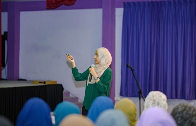 ޓްރީ ޓޮޕުން ކުޑަކުދިންގެ ދަތުގެ ސިއްހަތަށް އަހުލުވެރިކުރުވުމުގެ ސެޝަނެއް ކުޅުދުއްފުށީގައި ބާއްވައިފި
