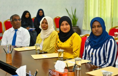 ޔާމީންގެ އެއާޕޯޓު ވައުދަށް ދިއްދޫ ކައުންސިލްގެ ގިނަ މެމްބަރުންގެ ތާއީދެއް ނެތް!