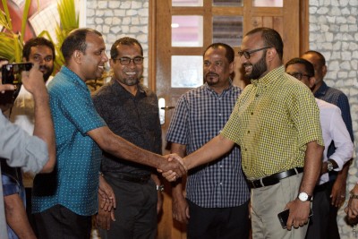 ކެމްޕެއިނަށް ޑރ. ޝަހީމް ރާއްޖޭގެ ހުރިހާ ރަށަކަށް ވަޑައިގަންނަވަނީ