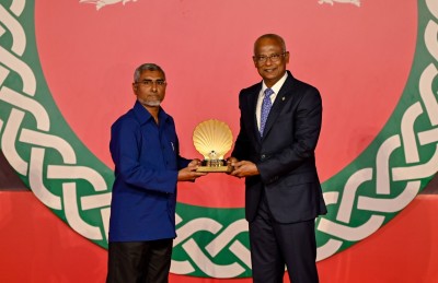 ޝަރަފުވެރިކަމުގެ ގައުމީ އިނާމު 10 ބޭފުޅަކަށް، ހިތްވަރު ދިނުމުގެ އިނާމު 22 ފަރާތަކަށް އަރުވައިފި