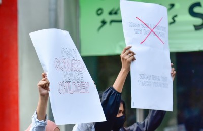 އޮޓިސްޓިކް ކުއްޖަކު ރޭޕްކޮށް ބަނޑުބޮޑުވި މައްސަލައިގައި ޅިޔަނު 18 އަހަރަށް ޖަލަށް