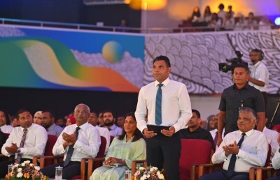 މި އަހަރުގެ ޒުވާނުންގެ އެވޯޑް 10 މީހަކަށް