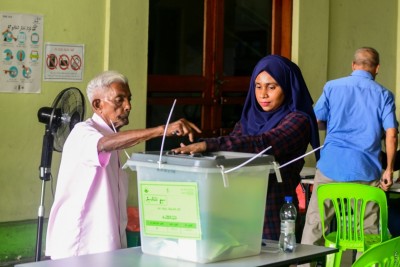 ޖިސްމާނީ ނުކުޅެދުންތެރިކަން ހުންނަ މީހުންނަށް މިފަހަރު ވޯޓު ލައިދޭނީ އީސީގެ އޮފިޝަލުން: ކޮމިޝަން