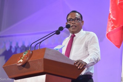 ރައީސް ޔާމީން ދެވަނަ ދައުރަކަށް ނުހޮވިއްޖެނަމަ ގައުމު ފުން އަަނދަވަޅަކަށް ވެއްޓިގެންދާނެ: އަދުރޭ