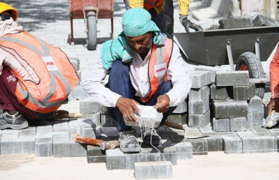 އެފްކޮންސް އިން ފޭދޫގެ މަގުތައް ހަދަނީ ފެންވަރު ދަށްކޮށް ކަމަށް ބުނެ ޝަކުވާ ބޮޑުވެއްޖެ