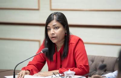 ހަސަން ލަތީފްްގެ ބިލް ގާނޫނުއަސާސީއާ ހިލާފު: ރޮޒައިނާ