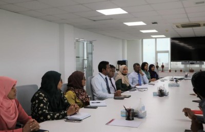 ސްކޭމް ކޯލްތައް އިތުރުވެ، ކަމާގުޅޭ އިދާރާތައް އެއް މޭޒަކަށް