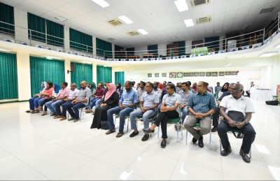 ހާއްސަ ހުއްދަ އޮތް ވަކީލުން ބާ އިމްތިހާނު ހަދަން ނުޖެހޭ އިސްލާހު ތަސްދީގުކޮށްފި