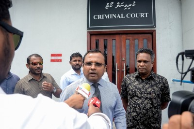 އަބްދުﷲ ރިޔާޒުގެ އިސްތިއުނާފް މައްސަލަ ނުފަށާތީ ވަކީލުން ކަންބޮޑުވުން ފާޅުކޮށްފި