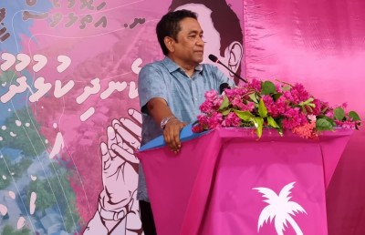 ރައީސަށް ނުބައި ލަފާދޭތީ ބަންޑާރަ ނައިބު ވަކިކުރަންޖެހޭ: ޔާމީން