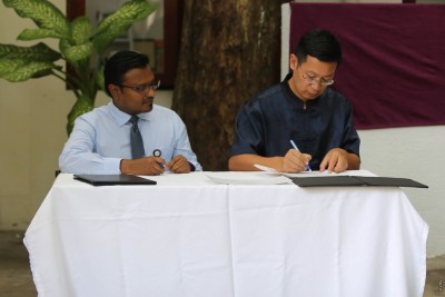 ޗައިނާ ސަރުކާރުން ޑްރަގް އެޖެންސީއަށް ވެހިކަލެއް ހަދިޔާކޮށްފި