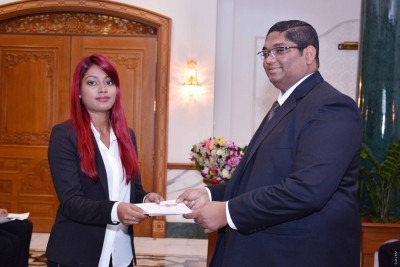 ގާނޫނީ ވަކީލު ކަމުގެ ހުއްދައަށް އެދުމުގެ ފުރުސަތު ހުޅުވާލައިފި