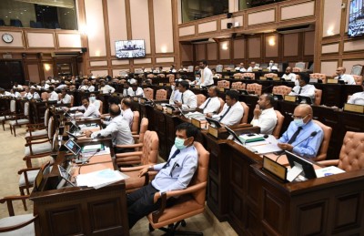 އިސްލާހުތައް ބޭރު ކޮށްލައި ސަރުކާރުން ފޮނުވި ގޮތަށް ޓެކްސް ބޮޑު ކުރަން ކޮމިޓީން ފާސްކޮށްފި