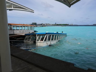 ހުޅުލޭގައި އަލަށް ކެނޑި ނެރަށް ދޯންޏެއް އަރައި، އަޑިއަށް ހިނގައްޖެ