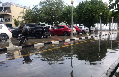 މާލެ އަށް އުދައަރައި ކާނިވާލައި ބޮޑުތަކުރުފާނުމަގުގައި ފެންބޮޑުވެއްޖެ
