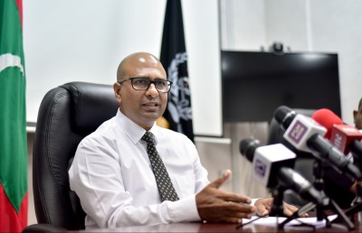 ކުރީގެ ކޮމިޝަނަރު މުނާޒަށް ކަރެކްޝަންސްގެ ރިޓަޔާމެންޓް ހޯދޭނެ: ސިވިލް ކޯޓް