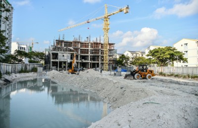 ހުޅުމާލޭގައި ހަދާ ބައެއް ފްލެޓްތައް މެއި މަހަށް ނިމޭނެ: ހައުސިން މިނިސްޓްރީ