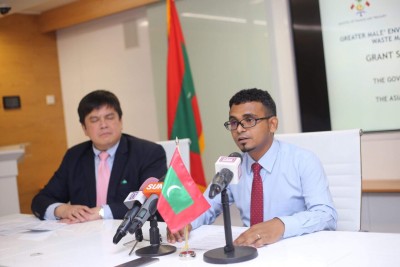 އޭޑީބީން ދޭން ނިންމި 33.07 މިލިޔަން ޑޮލަރުގެ އެއްބަސްވުމުގައި ސޮއިކޮށްފި