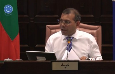 ފައިސާ އެބަހުރި، ޕެންޝަން ފަންޑުގައި އަތްލާކަށް ނުޖެހޭ: ނަޝީދު