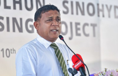 ބޭރުގެ ބަޔަކަށް ރާއްޖޭގެ ރަށްވެހިކަން ދިނުމަކީ އެ ބަޔަކަށް ރާއްޖެ ވިއްކައިލުން: އާދަމް ޝަރީފް