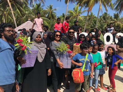 ލަންދޫ ރައްޔިތުންގެ ލޯބިން ޝީލާއާއި މަނިކު ރޮއްވާލައިފި!