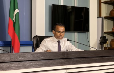 ޝާހިދާއި ރިފްއަތު ދަމާލި ރޮނގު: އޮޅުވާނުލާ، ގޯހެއް ނުދެއްކޭނެ