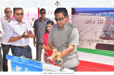 ކުރެންދޫގެ ގޮނޑުދޮށް ހިމާޔަތްކުރުމުގެ މަޝްރޫއުގެ ނިމުން ރައީސް ޔާމީން ފާހަގަކޮށްދެއްވައިފި