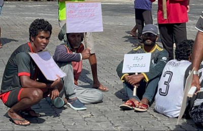 މާންދޫން މަސްވެރިންނަށް ފައިސާ ނުލިބުމުން މުޒާހަރާއަށް!