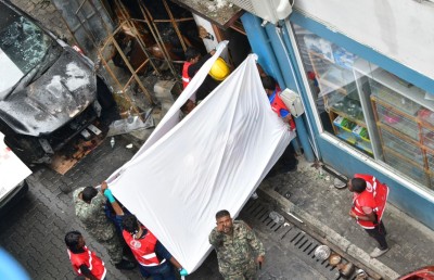 ރަހުމަތްތެރިންނާއި ތިމާގެ މީހުން ނުފެނި ކޮޅުކޮޅަށް ދުވަނީ!