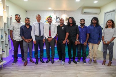 ރާއްޖެ އިޝްތިހާރުކުރަން ދިވެހި ހަ ފޮޓޯގްރާފަރަކަށް