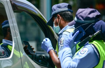ލޮކްޑައުން އިތުރަށް ހަރުކަށިކޮށް، މުދާ ވިއްކަން ފުލުހުން މެދުވެރިވެ ހުއްދަ ދިނުން މަޑުޖައްސާލައިފި