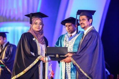 އެމްއެންޔޫއިން 781 ދަރިވަރުން ދަސްވެނިވެއްޖެ، ރައީސްގެ އެވޯޑް ފަސް ދަރިވަރަކަށް!