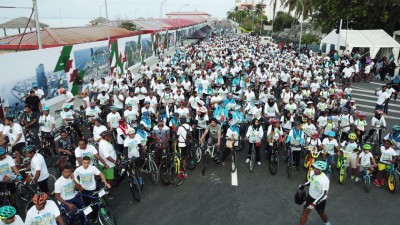 ބުރިޖުގައި ބޭއްވި ބައިސްކަލްބުރަށް ހޫނު ތަރުހީބެއް!