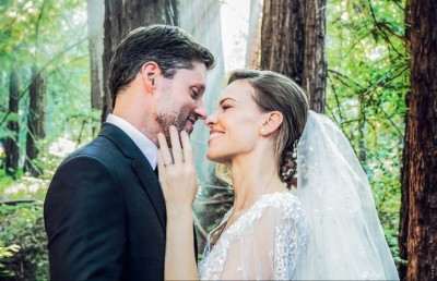 ހިލަރީ ސްވޭންކް ކައިވެނިކޮށްފި