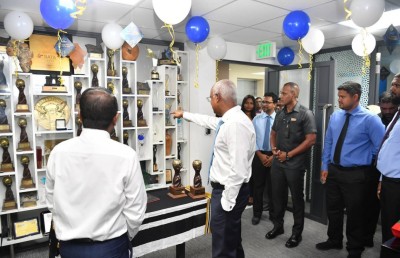 ރައީސް، ޓޫރިޒަމްގެ ކާމިޔާބީ ފާހަގަކުރަން އެމްއެމްޕީއާރުސީގެ އޮފީހަށް