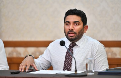 ކޮވިޑް-19: ބަލީގެ ނުރައްކާ ކުޑަ ރަށްތަކަށް ލުއިތަކެއް ދެނީ