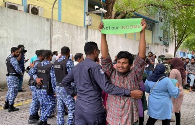 ޓެކްސް ބިލުގެ މައްސަލާގައި އިދިކޮޅުން މުޒާހަރާ އަށް