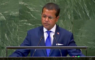 އިންތިހާބުގައި ދިވެހިން ދެއްކީ ޑިމޮކްރަސީގެ ނަމޫނާއެއް: ޑރ. އަލީ ނަސީރު