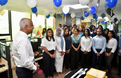 ރައީސް، ޓޫރިޒަމްގެ ކާމިޔާބީ ފާހަގަކުރަން އެމްއެމްޕީއާރުސީގެ އޮފީހަށް