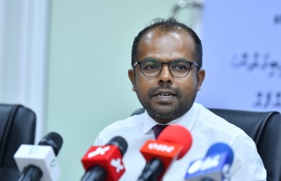 ދައުލަތުންދޭ އެއްވެސް މުސާރައެއް ސިއްރުވާކަށް ނުޖެހޭ: އައިކޮމް