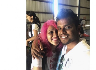 ސެލްފީ ނެގުމުގައި ރައްކާތެރިވުމަށް ބުނި ދެމަފިރިއަކު، ސެލްފީއެއް ނަގަނިކޮށް ވެއްޓި މަރުވެއްޖެ