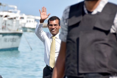 ރައީސް ނަޝީދު މިނިވަންކުރަން އެދި މަޖިލީހަށް ގަރާރެއް ހުށަހަޅައިފި
