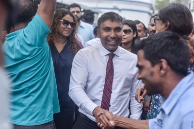 މެމްބަރު އިލްހާމްގެ ގޮނޑިވެސް ނުގެއްލޭކަމަށް ހުކުމްކޮށްފި